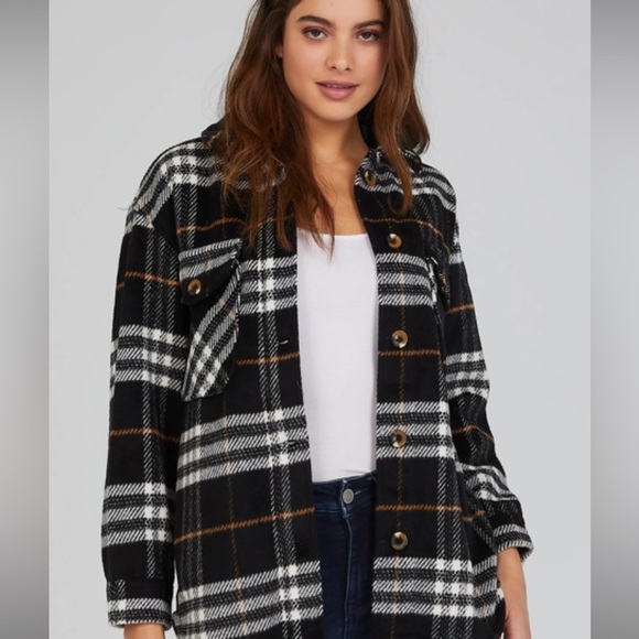 Women’s Shacket from Suzy Shier - Picture 1 of 7